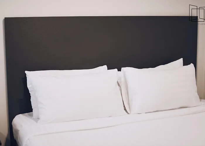 Nana City Hotel